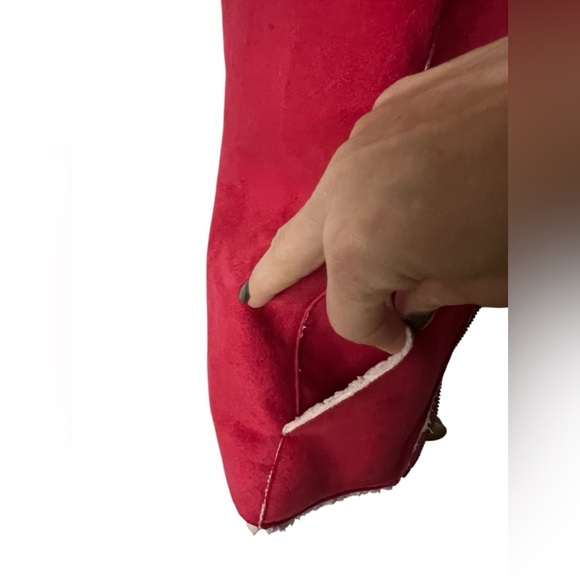 Women’s Chicos Red Sherpa lined vest size 1- medium - Picture 3 of 6